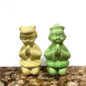 Set of Ceramic Kneeling & Praying Chinese Children - Yellow & Green 1950’s